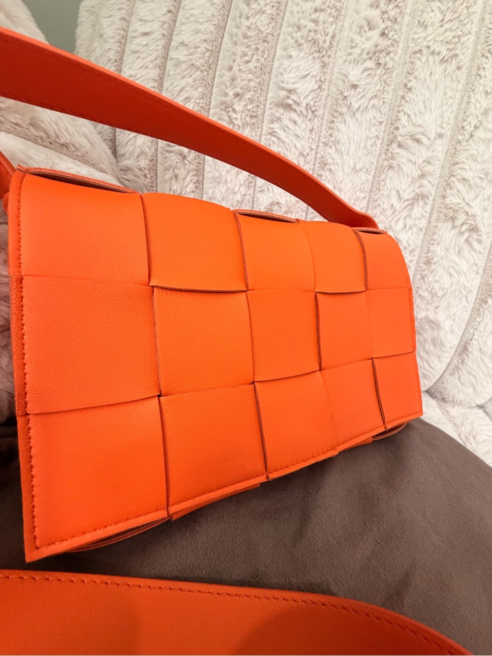 Bottega Veneta Orange Woven Intrecciato Crossbody Shoulder Bag - Picture 3 of 13